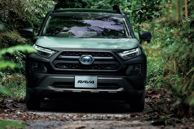 特別仕様車 Adventure “OFFROAD package Ⅱ”(ハイブリッド車)